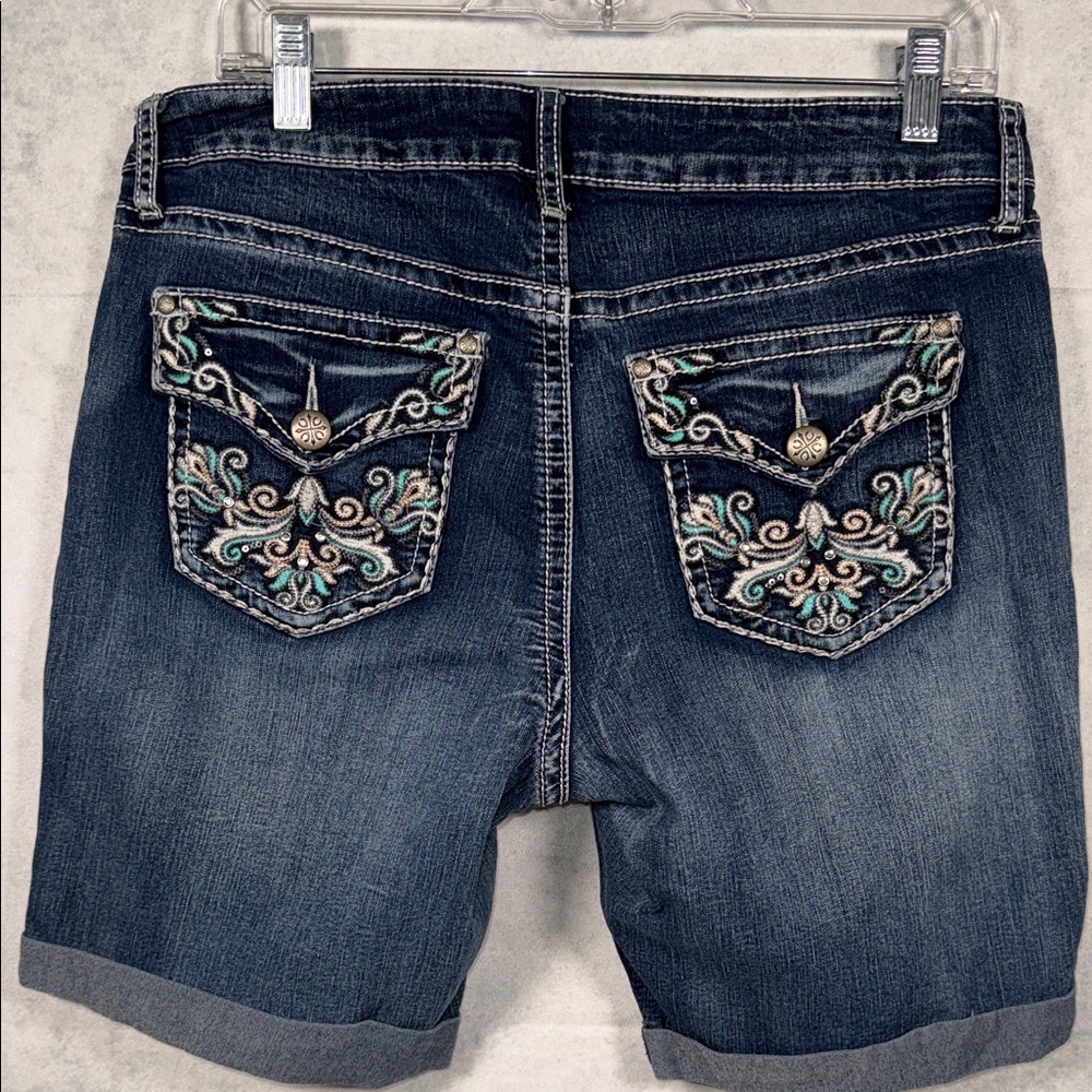 a.n.a Dark Wash Denim shorts - Picture 2 of 5